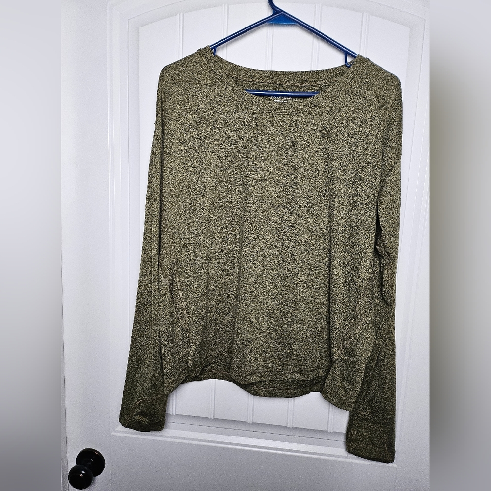 Athleta Uptempo Elevate Top Size M